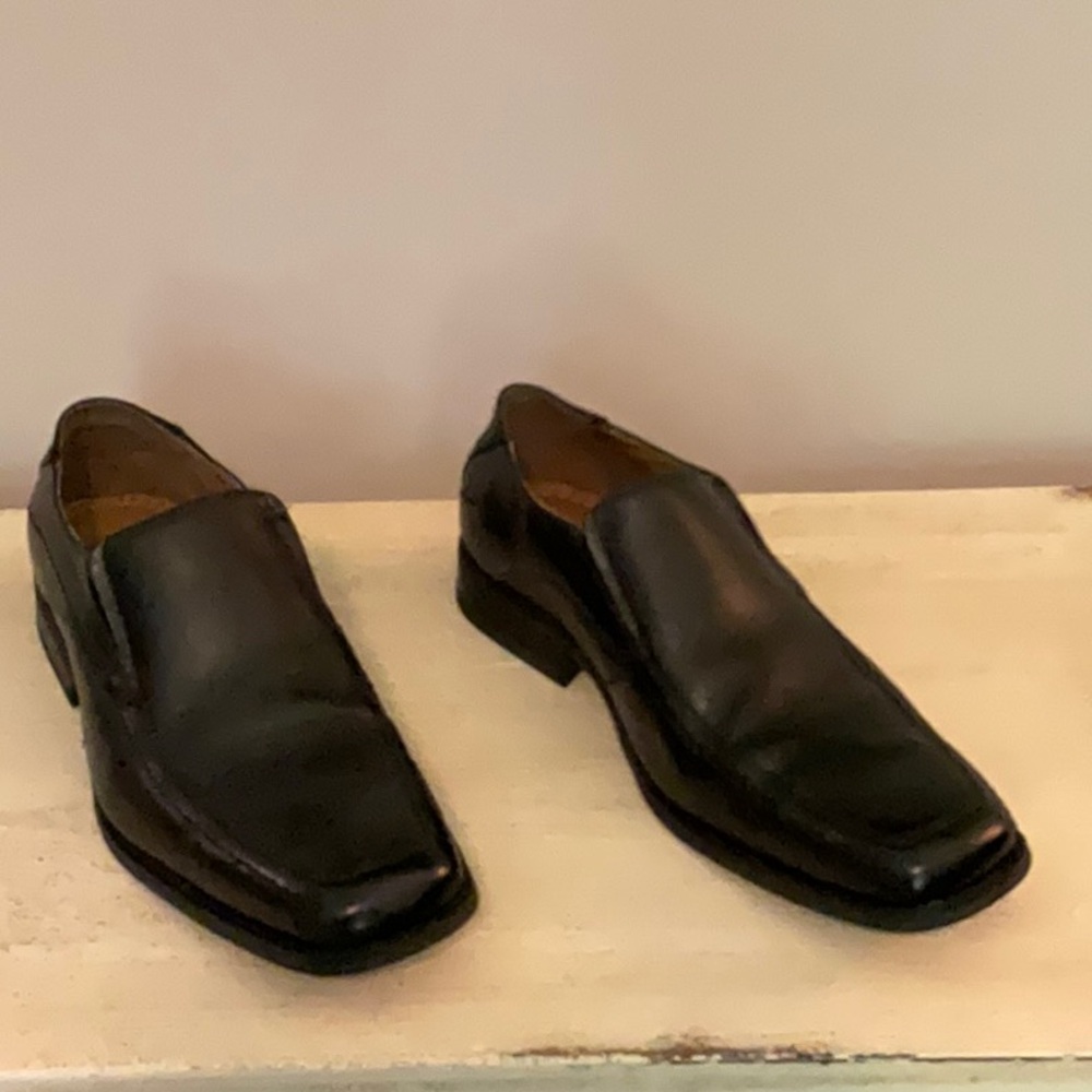 Joseph Abboud Black Leather Slip-On Loafers